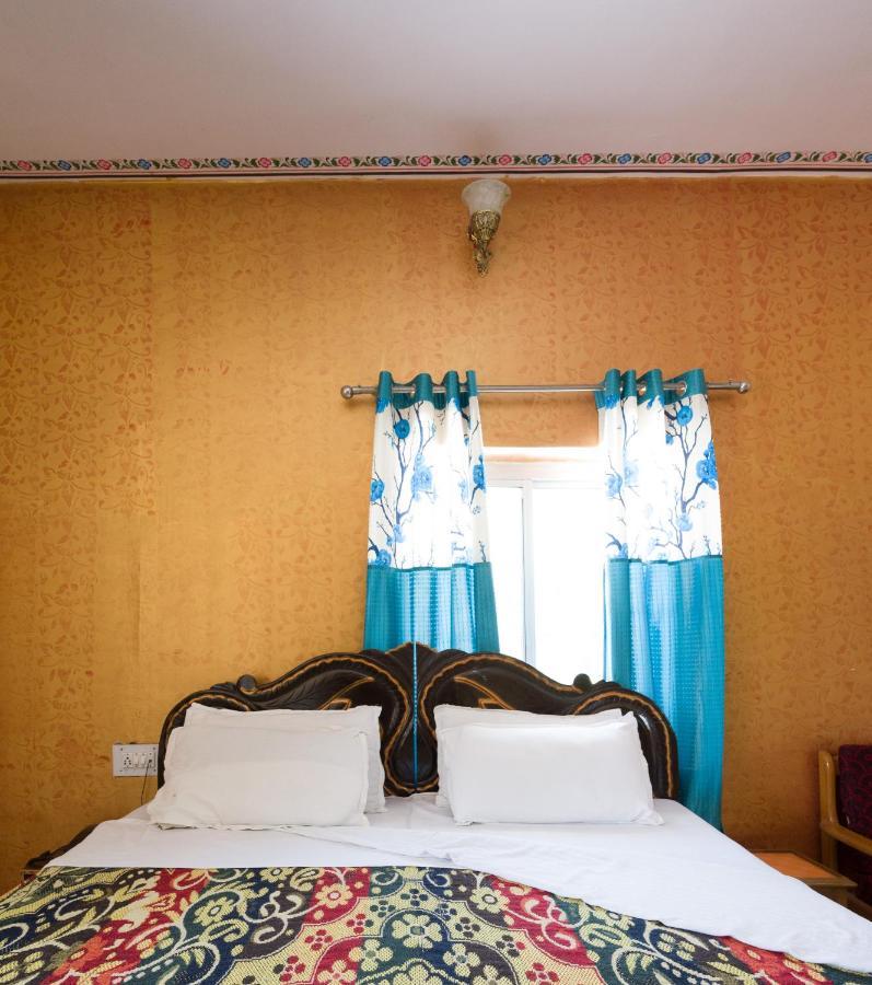 Hotel Prem Villas Пушкар Экстерьер фото
