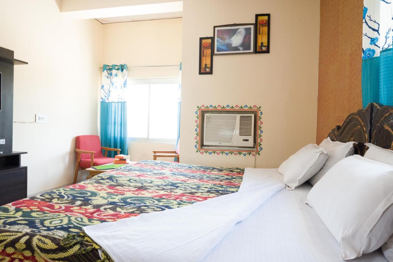 Hotel Prem Villas Пушкар Экстерьер фото